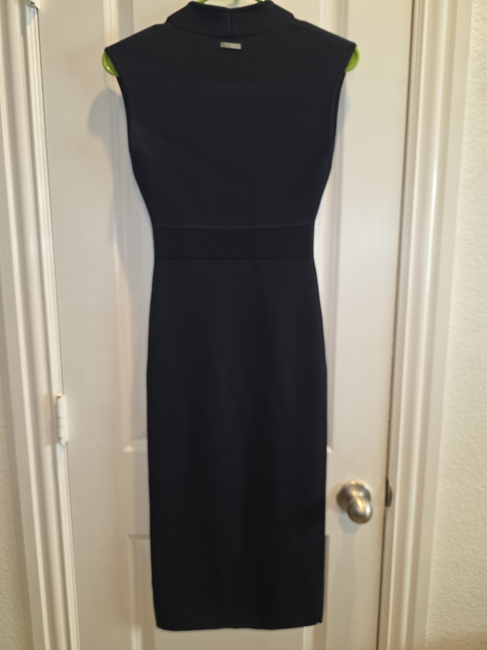 Classic Black V Neck By Michael Kors. Stretch Knit Sz XS Midi Bodycon - Picture 7 of 13